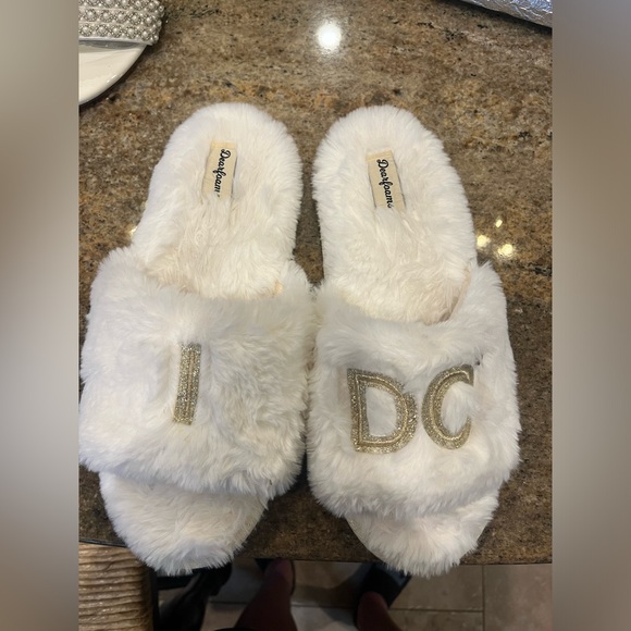 Dearform size large “I do” slippers, worn twice - Picture 2 of 3